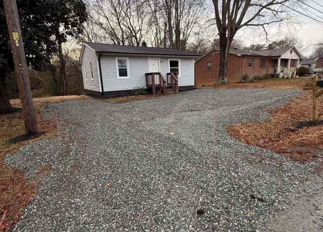 Property at 1118 Jackson St, Burlington, NC 27217, 2 beds, 1 bath