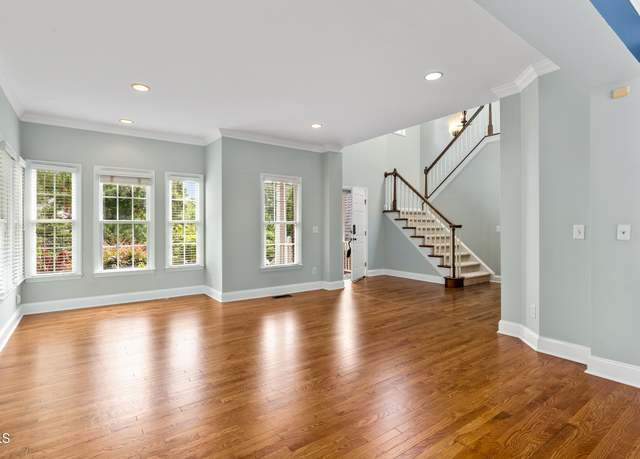 Property at 6 Beltre Ct, Durham, NC 27705, 5 beds, 2.5 baths