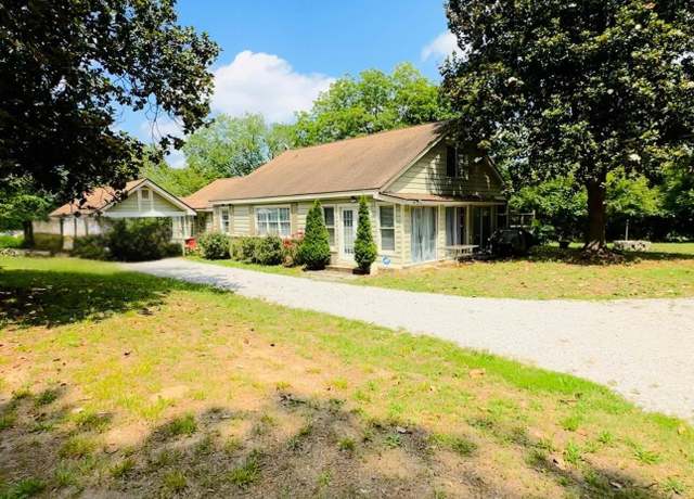 Property at 304 Sandalwood Ave, Louisburg, NC 27549, 5 beds, 3 baths