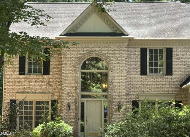 Property at 206 Duncan Hill Ct, Cary, NC 27518, 4 beds, 2.5 baths