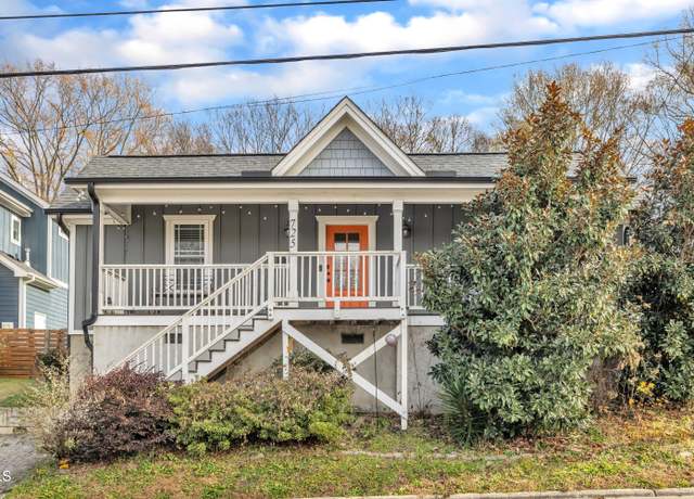 Property at 725 S State St, Raleigh, NC 27601, 3 beds, 2 baths