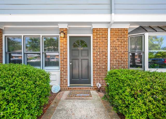 Property at 104 Old Cooper Sq Bldg J Unit 3, Chapel Hill, NC 27517, 2 beds, 2.5 baths