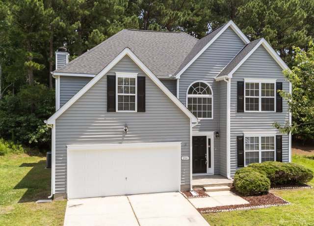 Property at 204 Trevor Ridge Dr, Holly Springs, NC 27540, 4 beds, 2.5 baths
