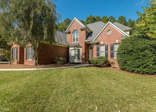 Property at 4008 Frontenac Ct, Apex, NC 27539, 4 beds, 3.5 baths