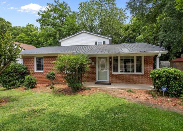 Property at 110 Starlite Dr, Carrboro, NC 27510, 3 beds, 2 baths