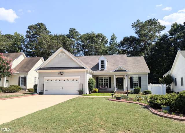 Property at 904 E Ivy Valley Dr, Fuquay Varina, NC 27526, 3 beds, 2 baths