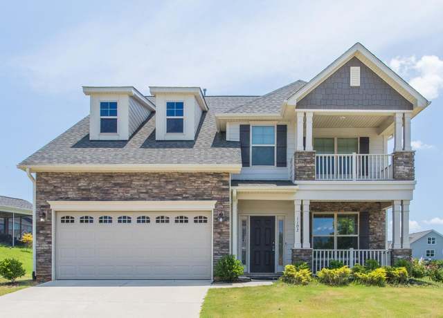 Property at 1102 Dartmouth Dr, Mebane, NC 27302, 5 beds, 4 baths