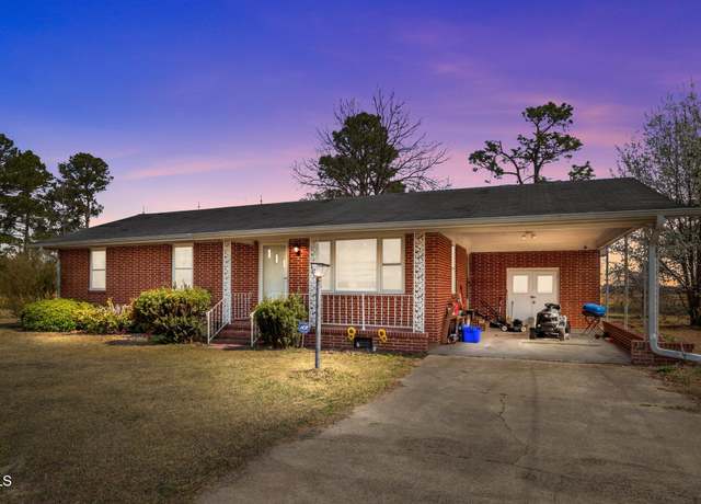 Property at 107 Moyton Ave, Stantonsburg, NC 27883, 3 beds, 1.5 baths