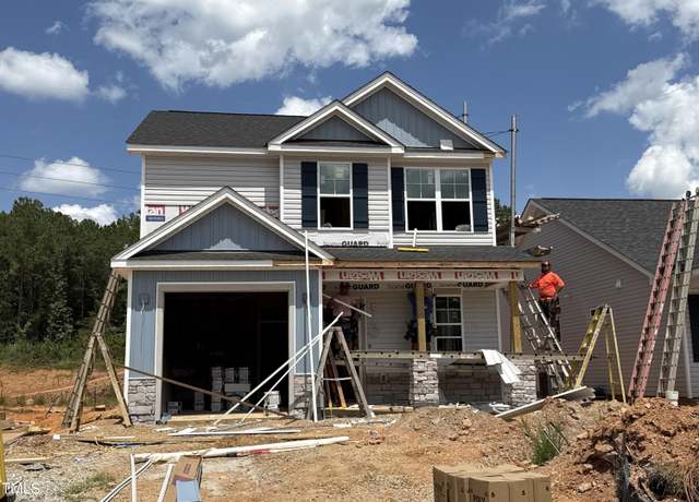 Property at 268 Bluejay St, Clayton, NC 27520, 3 beds, 2.5 baths