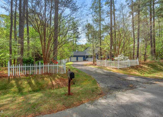 Property at 6321 Malvern Ln, Hillsborough, NC 27278, 5 beds, 2.5 baths