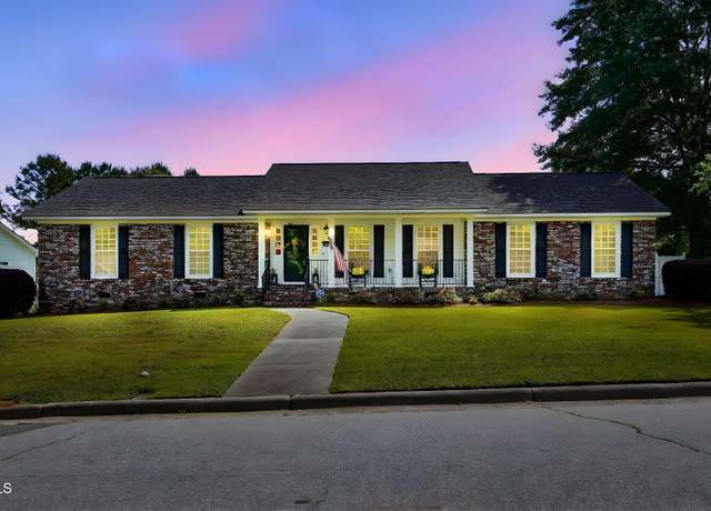 Property at 203 Marlowe Dr, Dunn, NC 28334, 3 beds, 2 baths