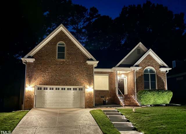 Property at 6313 Belle Crest Dr, Raleigh, NC 27612, 4 beds, 3 baths