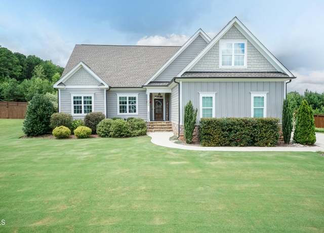 Property at 135 Meadow Lake Dr, Youngsville, NC 27596, 3 beds, 3 baths