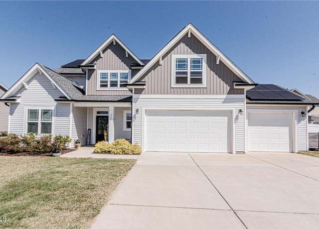 Property at 26 Union City Ct, Clayton, NC 27520, 3 beds, 2.5 baths