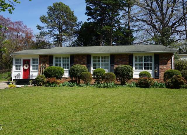 Property at 3516 Apache Dr, Raleigh, NC 27609, 3 beds, 2 baths