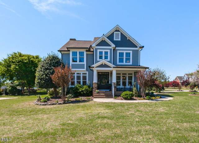 Property at 2113 Rockwall Farms Ln, Fuquay Varina, NC 27526, 3 beds, 3.5 baths
