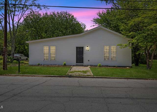 Property at 714 Harriett St, Henderson, NC 27536, 4 beds, 2 baths