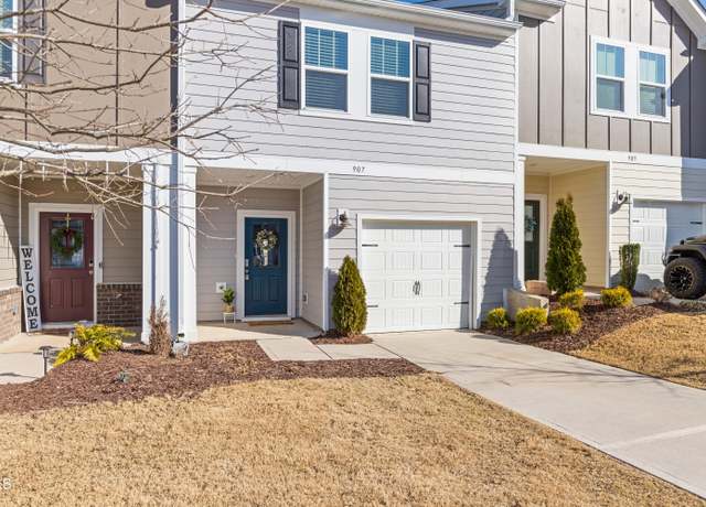 Property at 907 Field Ivy Dr, Fuquay Varina, NC 27526, 3 beds, 2.5 baths