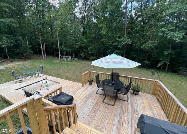 Property at 420 Spring Ln, Henderson, NC 27537, 3 beds, 2 baths