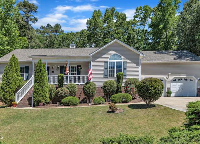 Property at 345 Kinsman Ct, Fuquay Varina, NC 27526, 3 beds, 2 baths