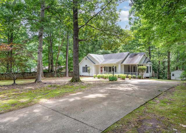 Property at 352 Riverstone Dr, Clayton, NC 27527, 3 beds, 2 baths