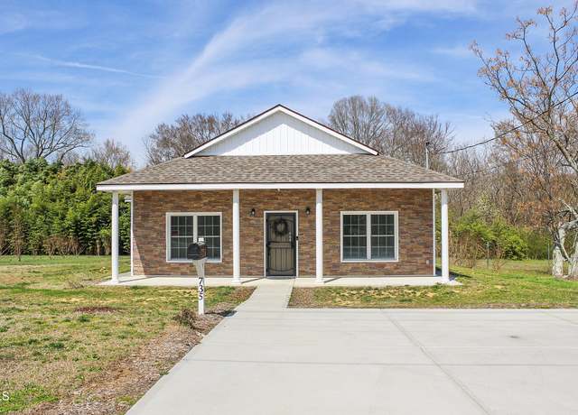 Property at 735 Alexander Ave, Henderson, NC 27536, 3 beds, 2 baths