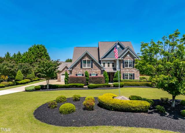 Property at 4621 Basilica Dr, Holly Springs, NC 27540, 4 beds, 4 baths