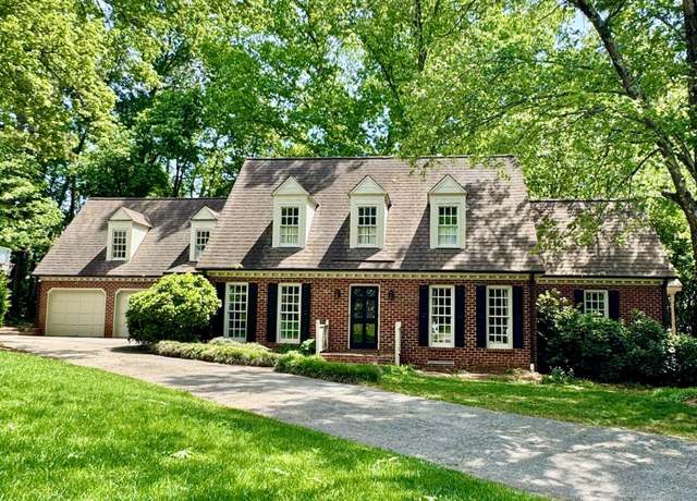 Property at 3005 Woodgreen Dr, Raleigh, NC 27607, 5 beds, 6 baths
