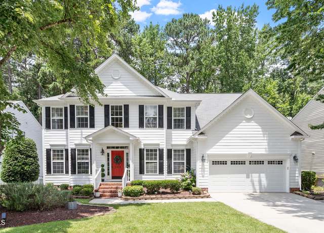 Property at 2422 Castleburg Dr, Apex, NC 27523, 4 beds, 2.5 baths