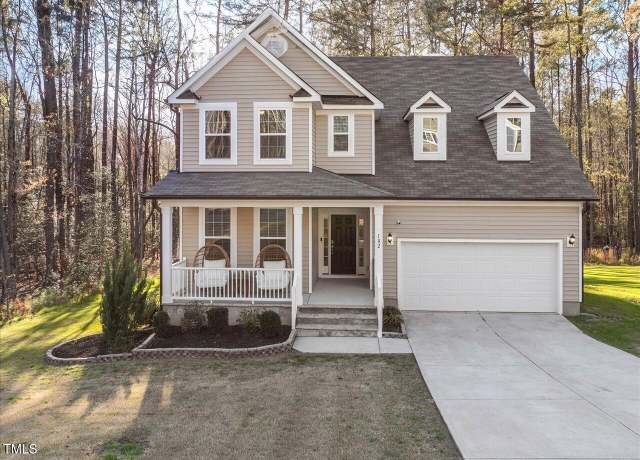 Property at 182 Mill Bend Dr, Fuquay Varina, NC 27526, 3 beds, 2.5 baths