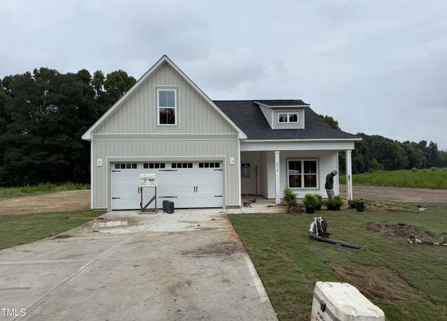 Property at 214 Yardley Dr, Smithfield, NC 27577, 3 beds, 2 baths