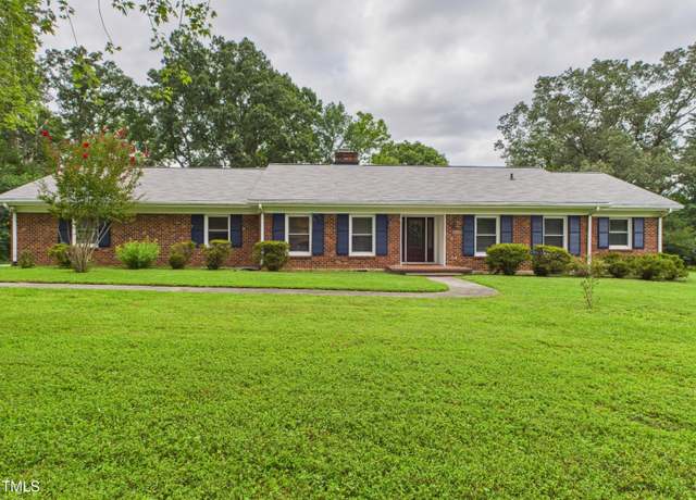 Property at 4208 Aberdare Dr, High Point, NC 27265, 4 beds, 21.5 baths