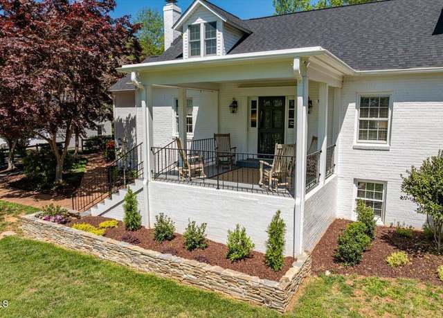 Property at 5212 Theys Rd, Raleigh, NC 27606, 4 beds, 4.5 baths