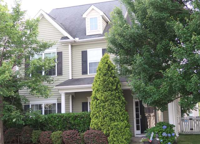 Property at 742 Keystone Park Dr, Morrisville, NC 27560, 3 beds, 3.5 baths