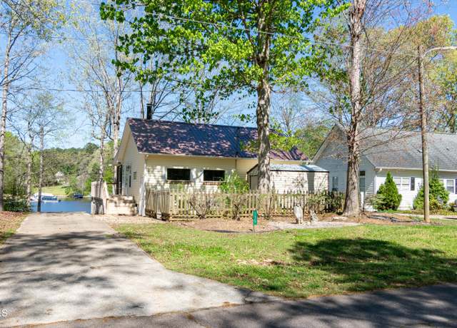 Property at 150 Big Horn Cv, Louisburg, NC 27549, 1 bed, 1.5 baths