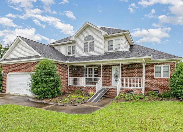 Property at 110 Windyfield Dr, Goldsboro, NC 27530, 4 beds, 2.5 baths