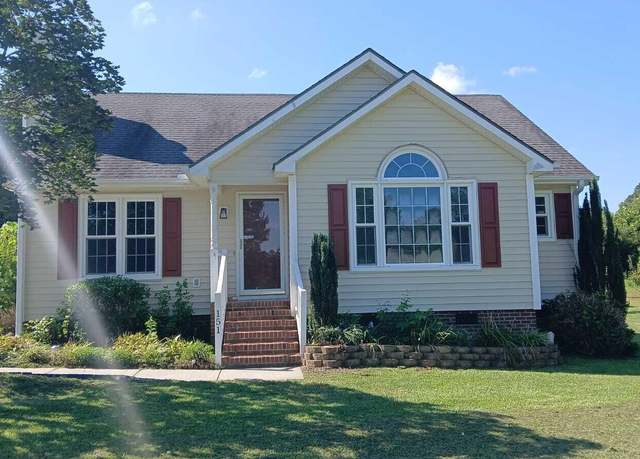 Property at 151 Winchester Ave, Coats, NC 27521, 3 beds, 2 baths