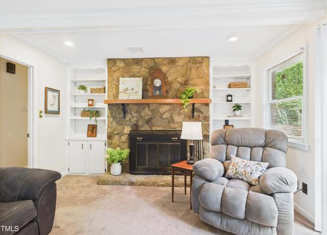 Property at 2800 Brookledge Ct, Browns Summit, NC 27214, 3 beds, 2 baths
