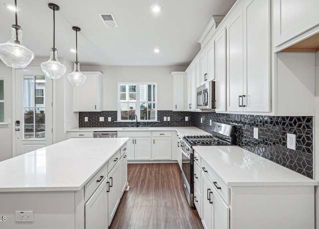 Property at 602 Hillfarm Dr, Wake Forest, NC 27587, 3 beds, 2.5 baths