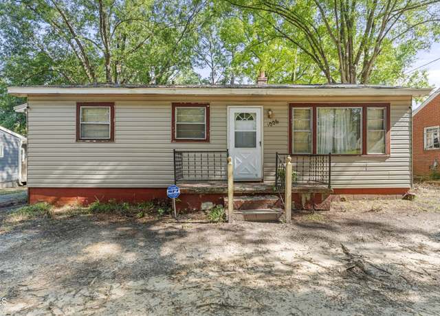 Property at 1006 E Club Blvd, Durham, NC 27704, 4 beds, 1 bath