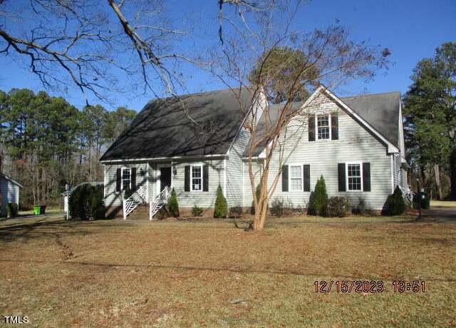 Property at 308 N Walnut St, Spring Hope, NC 27882, 4 beds, 3.5 baths