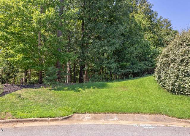 Property at 204 Alta Ct, Chapel Hill, NC 27514