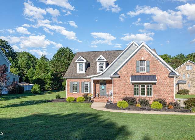 Property at 335 Kintyre Dr, Clayton, NC 27520, 4 beds, 2.5 baths