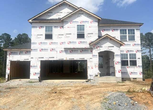 Property at 236 Golfview Ave, Benson, NC 27504, 4 beds, 3.5 baths