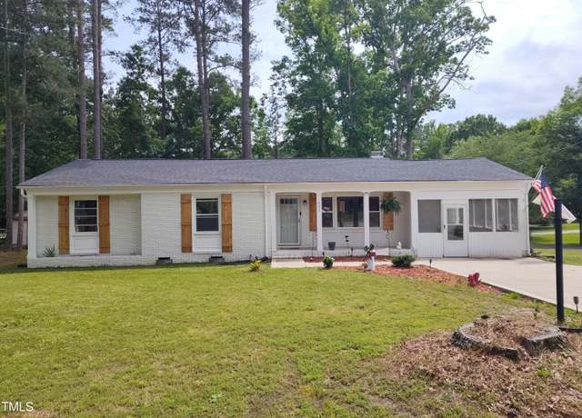 Property at 623 Glenwood Dr, Sanford, NC 27330, 3 beds, 2 baths