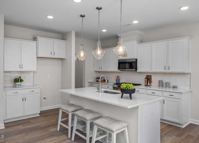 Property at 82 Fairwinds Dr, Lillington, NC 27546, 3 beds, 2.5 baths
