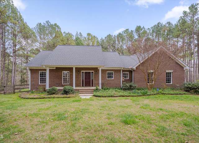 Property at 2411 Lynch Store Rd, Mebane, NC 27302, 3 beds, 2.5 baths