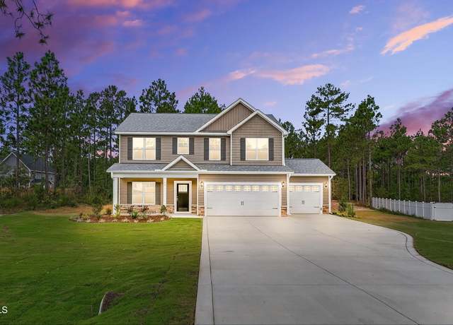 Property at 728 Rhum Dr, Fayetteville, NC 28311, 4 beds, 2.5 baths