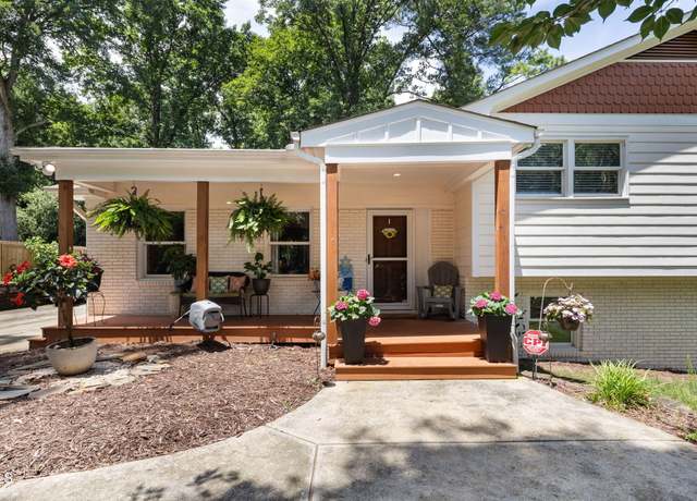 Property at 5505 Knollwood Rd, Raleigh, NC 27609, 4 beds, 3 baths