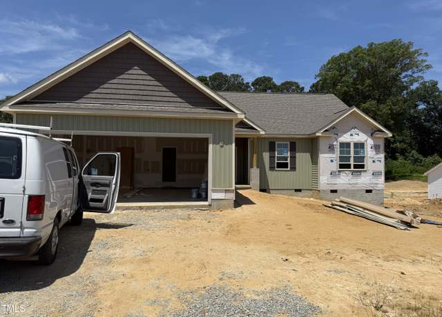 Property at 145 Tee Dr, Selma, NC 27576, 3 beds, 2.5 baths